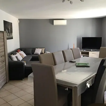 Les Oliviers 10 Pers Piscine Au Calme 4 Etoiles Saint-Laurent-la-Vernede