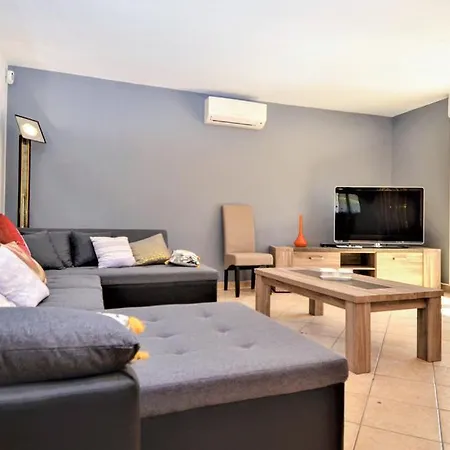 Les Oliviers 10 Pers Piscine Au Calme 4 Etoiles Villa *